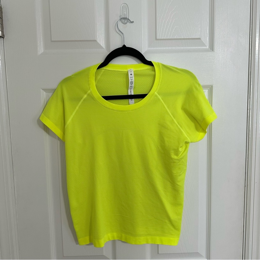 Lululemon swiftly tech 2.0 short sleeve neon top - Race Length